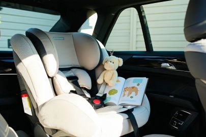 Car Seats with Vehicle Rental – Safe Rotating Seats with ISOFIX System